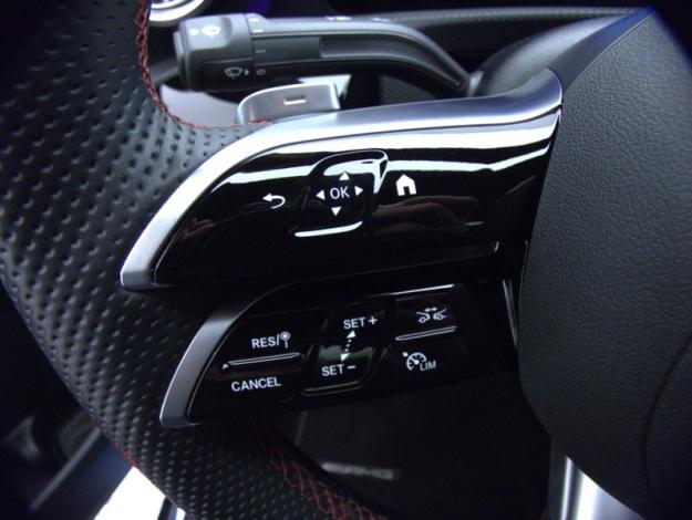 MERCEDES-BENZ CLA Coupé CLA 250 e Hybrid EQ Coupé AMG Line  