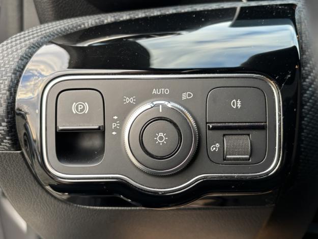 MERCEDES-BENZ A-Klasse A 180 d