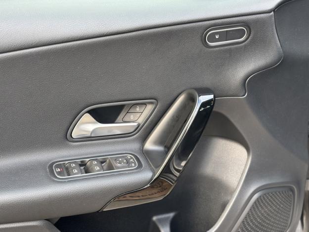 MERCEDES-BENZ A-Klasse A 180 d