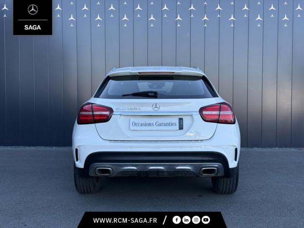 MERCEDES-BENZ GLA 200 d WhiteArt Edition  
