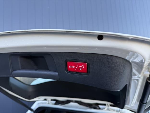 MERCEDES-BENZ GLA 200 d WhiteArt Edition  