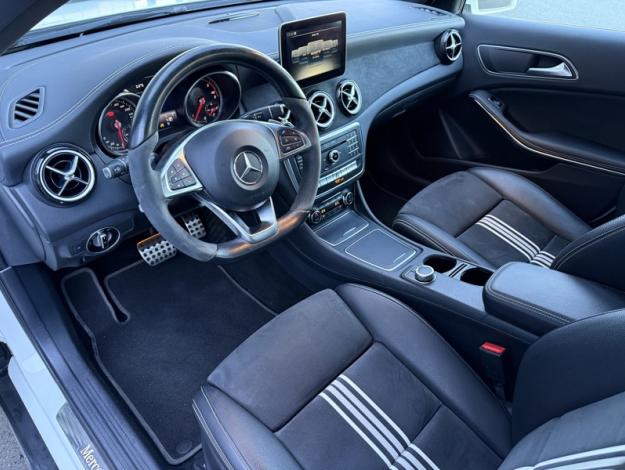 MERCEDES-BENZ GLA 200 d WhiteArt Edition  