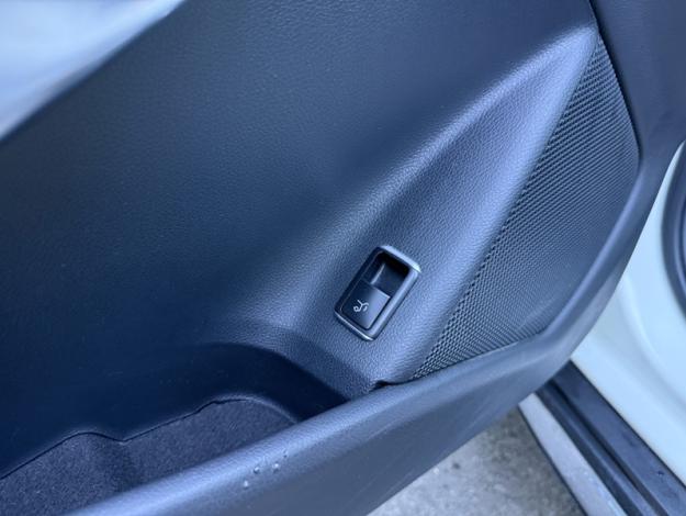 MERCEDES-BENZ GLA 200 d WhiteArt Edition  