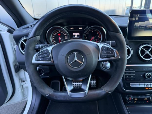 MERCEDES-BENZ GLA 200 d WhiteArt Edition  