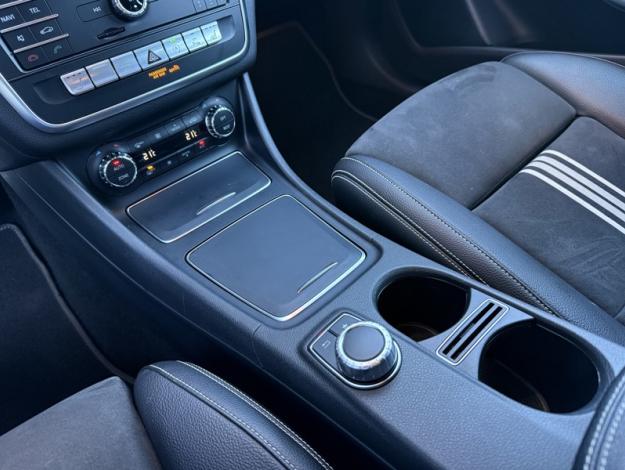 MERCEDES-BENZ GLA 200 d WhiteArt Edition  