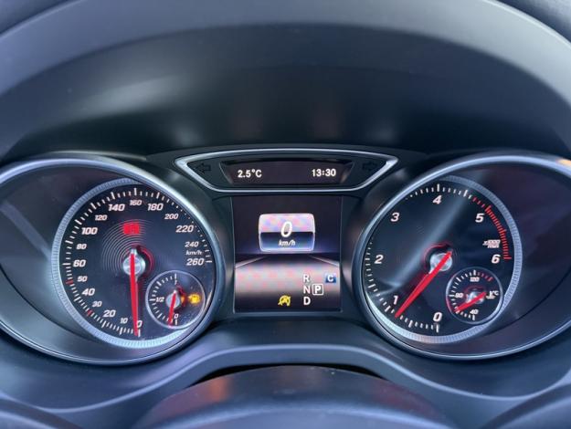 MERCEDES-BENZ GLA 200 d WhiteArt Edition  