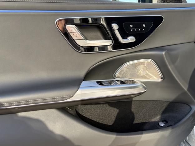 MERCEDES-BENZ E-Klasse E 300 e Limousine