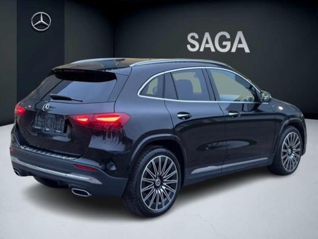 MERCEDES-BENZ GLA 180 d AMG Line Toit Pano 20p Facelift  