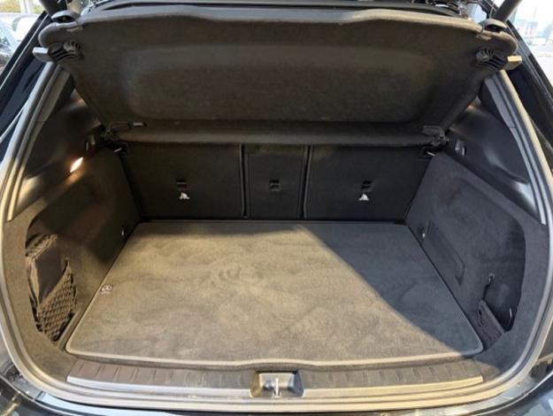 MERCEDES-BENZ GLA 180 d AMG Line Toit Pano 20p Facelift  