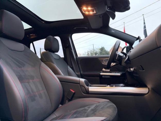 MERCEDES-BENZ GLA 180 d AMG Line Toit Pano 20p Facelift  