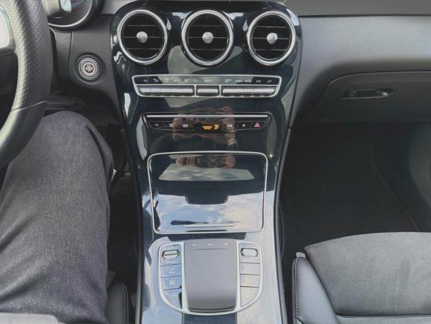 MERCEDES-BENZ GLC 200 d AMG Line  