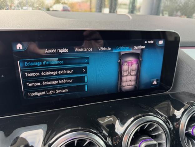 MERCEDES-BENZ GLA 200 AMG Line  