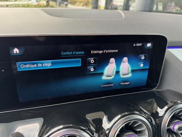 MERCEDES-BENZ GLA 200 AMG Line  