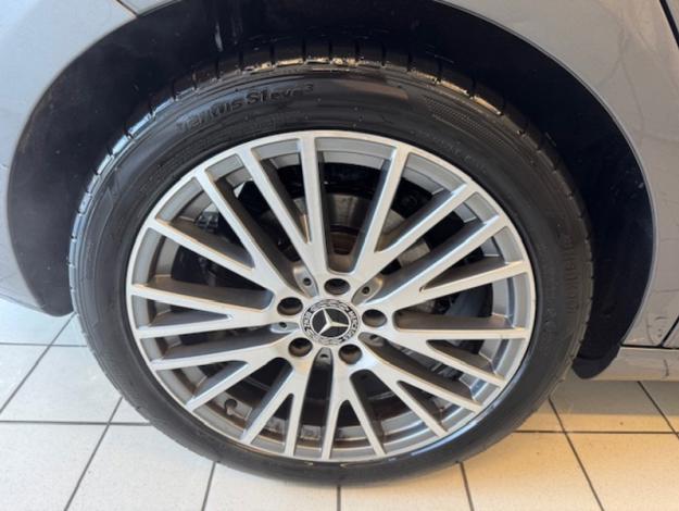 MERCEDES-BENZ CLA Coupé CLA 200 d Coupé Business Line  