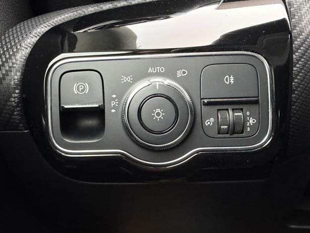 MERCEDES-BENZ A 160 Business Line Boite manu  