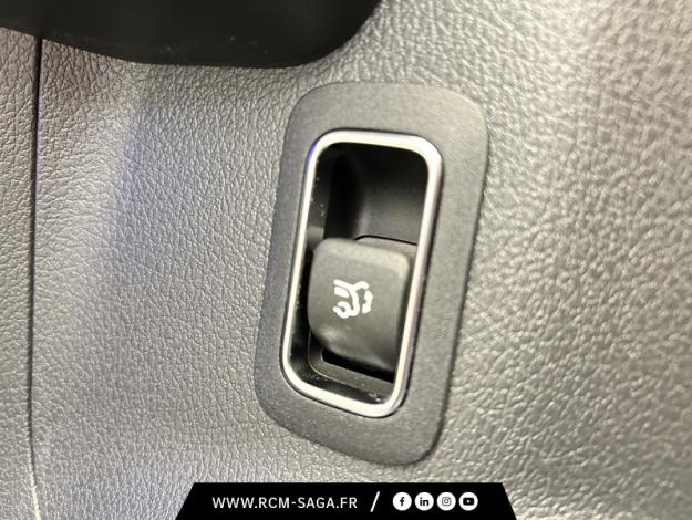 MERCEDES-BENZ GLA 200 d AMG Line  