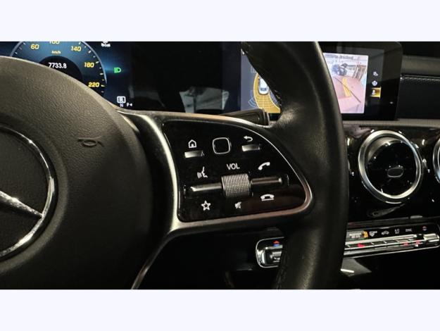 MERCEDES-BENZ CLA 180 d Coupé Progressive  