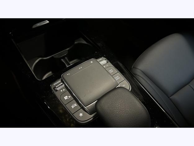 MERCEDES-BENZ CLA 180 d Coupé Progressive  