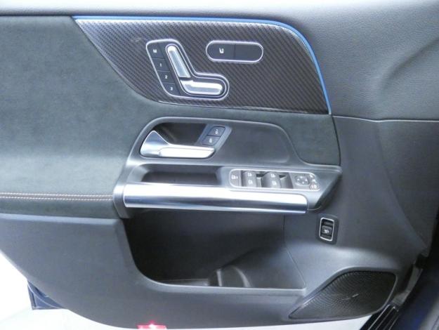 MERCEDES-BENZ Classe B 180 d AMG Line Edition  