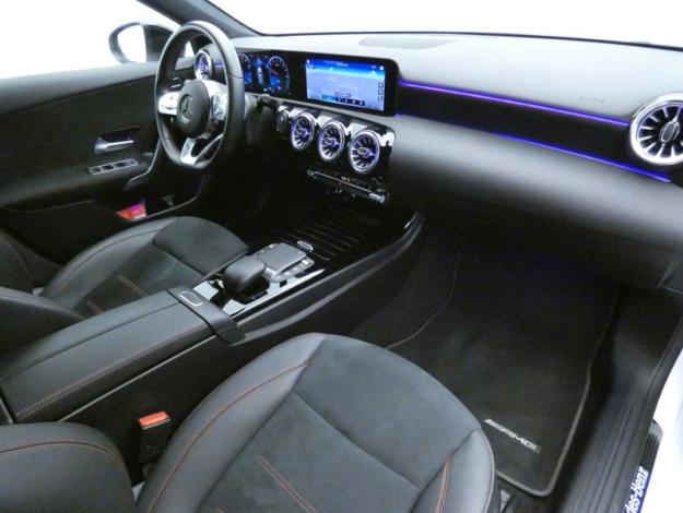 MERCEDES-BENZ Classe A 250 e AMG Line  