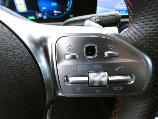 MERCEDES-BENZ Classe A 250 e AMG Line  