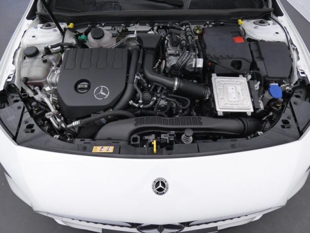 MERCEDES-BENZ Classe A 250 e AMG Line  