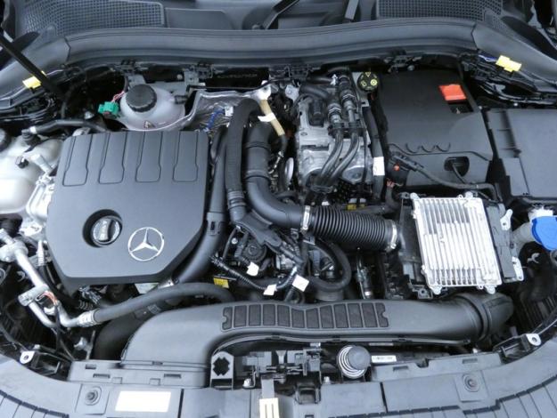 MERCEDES-BENZ GLA 250 e Hybrid EQ AMG Line  