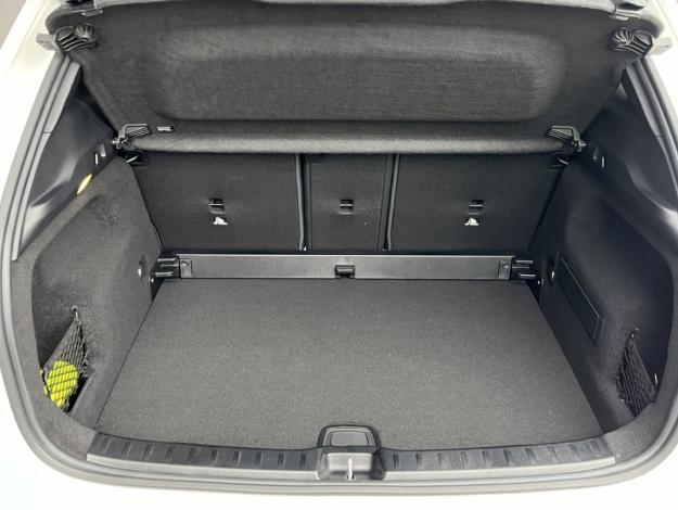 MERCEDES-BENZ GLA 200 d Progressive Line  GLA 200 d Progressive Line