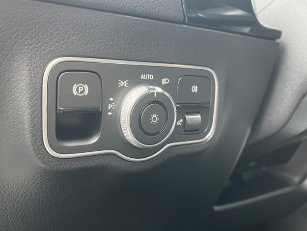 MERCEDES-BENZ GLA 200 d Progressive Line  GLA 200 d Progressive Line