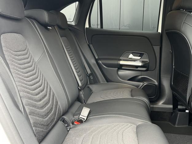 MERCEDES-BENZ GLA 200 d Progressive Line  GLA 200 d Progressive Line