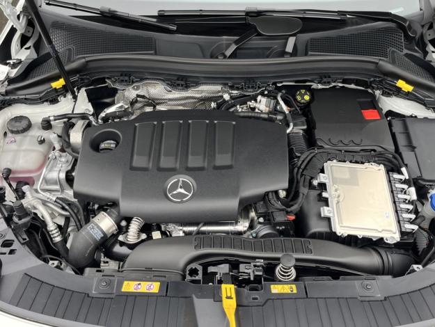 MERCEDES-BENZ GLA 200 d Progressive Line  GLA 200 d Progressive Line