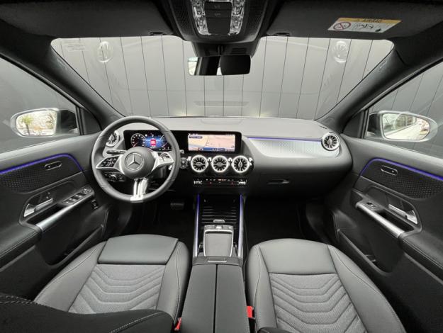 MERCEDES-BENZ GLA 200 d Progressive Line  GLA 200 d Progressive Line