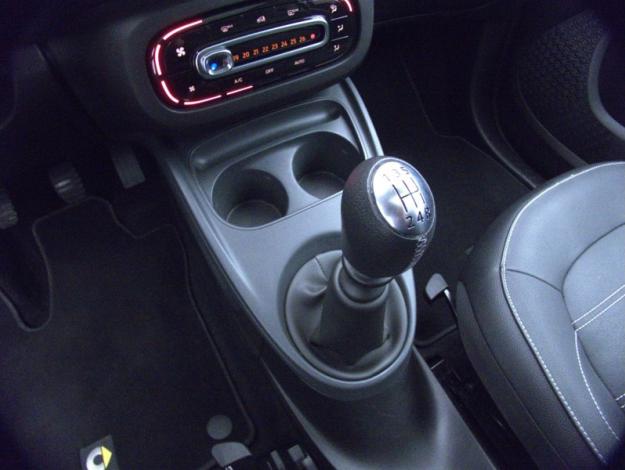 SMART fortwo coupe Base 66kW Prime 0.9 90 ch 