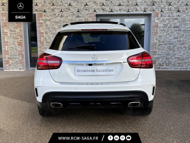 MERCEDES-BENZ GLA 180 Fascination  