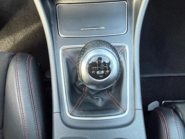 MERCEDES-BENZ GLA 180 Fascination  