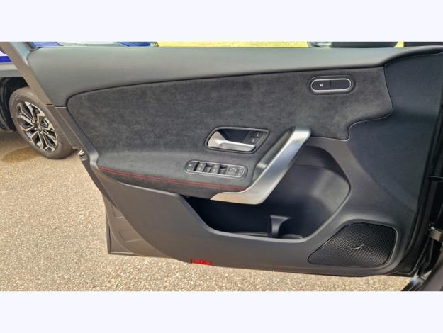 MERCEDES-BENZ Classe A 200 d AMG Line  Classe A 200 d AMG Line