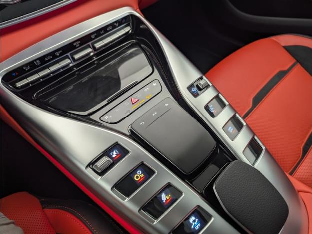 MERCEDES-BENZ AMG GT Mercedes- 43 4MATIC+  