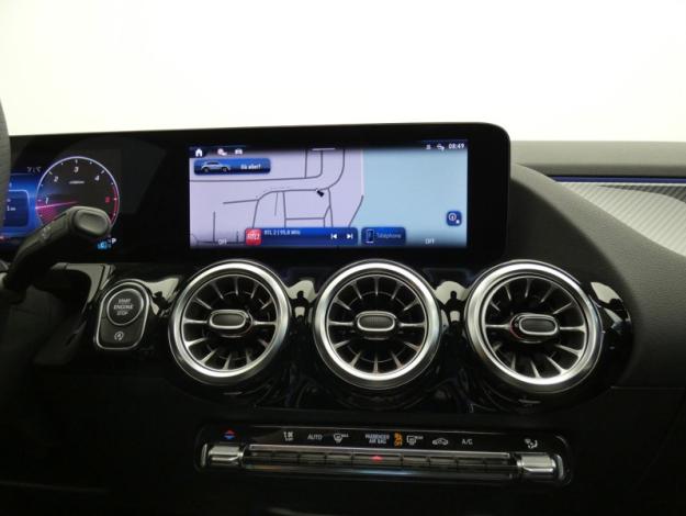 MERCEDES-BENZ GLA 200 d AMG Line  GLA 200 d AMG Line