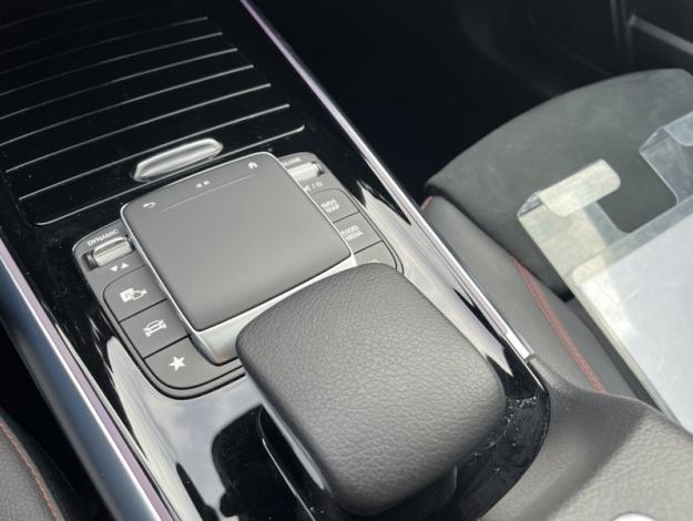 MERCEDES-BENZ GLA 200 d AMG Line  GLA 200 d AMG Line