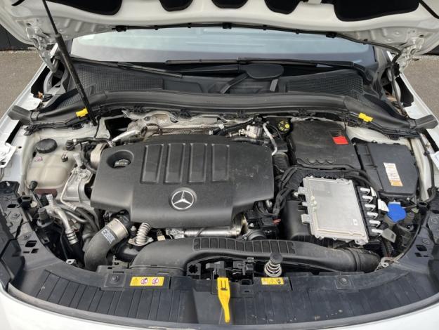 MERCEDES-BENZ GLA 200 d AMG Line  GLA 200 d AMG Line