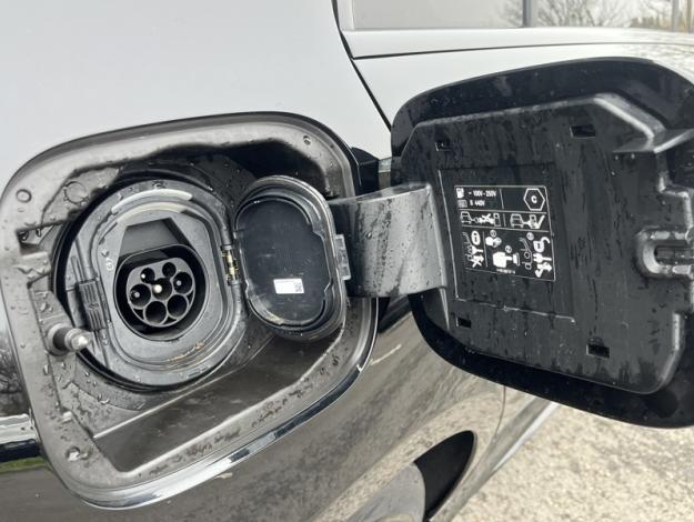 MERCEDES-BENZ Classe A 250 e Hybrid EQ AMG Line  