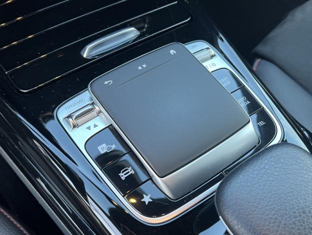 MERCEDES-BENZ Classe A AMG A 35 4MATIC Compacte AMG Line 