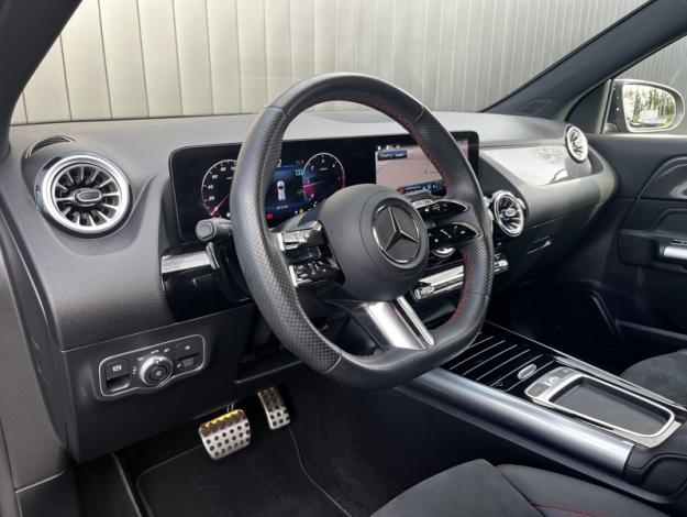 MERCEDES-BENZ GLA 200 d AMG Line  