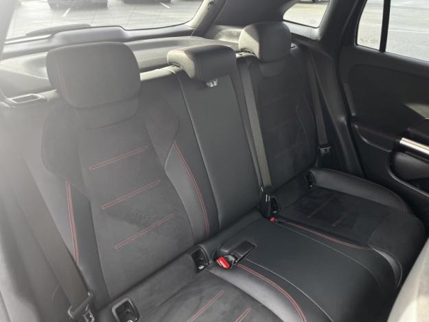 MERCEDES-BENZ GLA 200 d AMG Line  