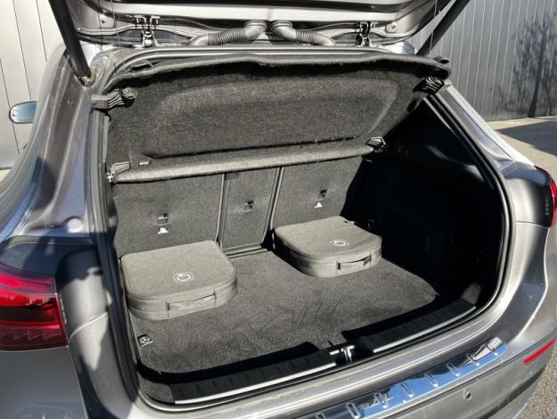 MERCEDES-BENZ GLA 250 e Hybrid EQ AMG Line  