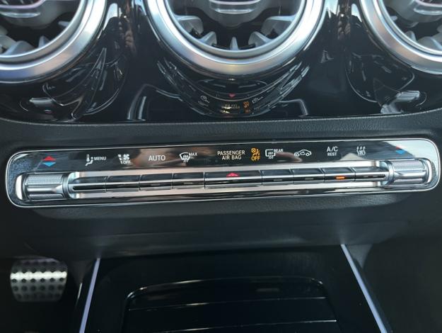 MERCEDES-BENZ GLA 250 e Hybrid EQ AMG Line  