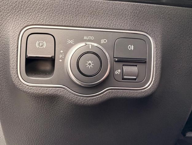 MERCEDES-BENZ GLA 250 e AMG Line AMG Line 