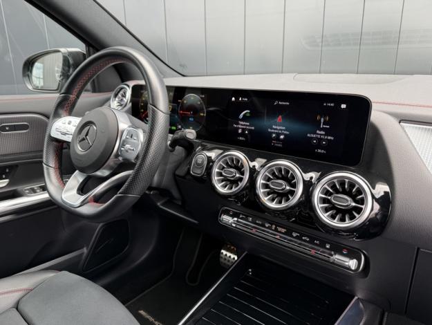 MERCEDES-BENZ EQA 250 AMG Line  