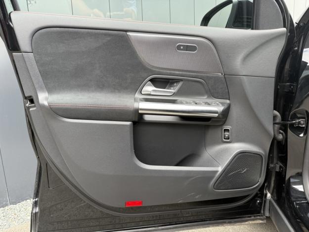 MERCEDES-BENZ EQA 250 AMG Line  