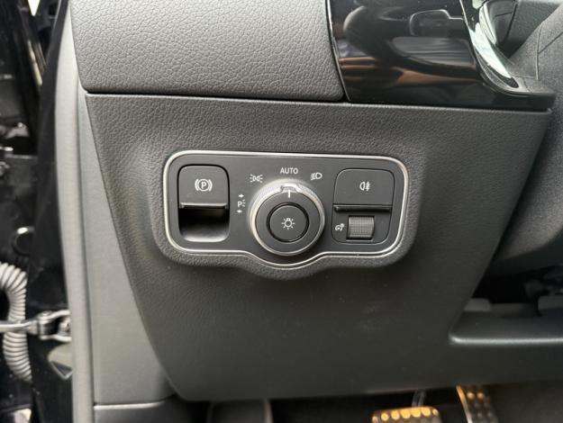 MERCEDES-BENZ EQA 250 AMG Line  